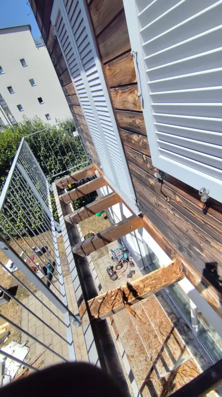 Balkon nach dem Rückbau des alten Belags