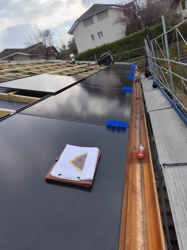 Anschluss der Solarmodule im Detail